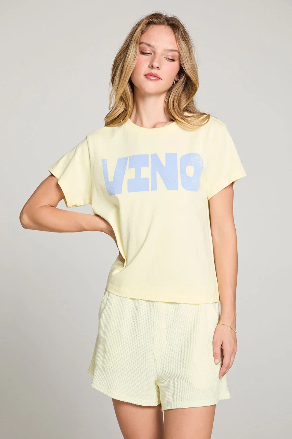 Vino Graphic Tee