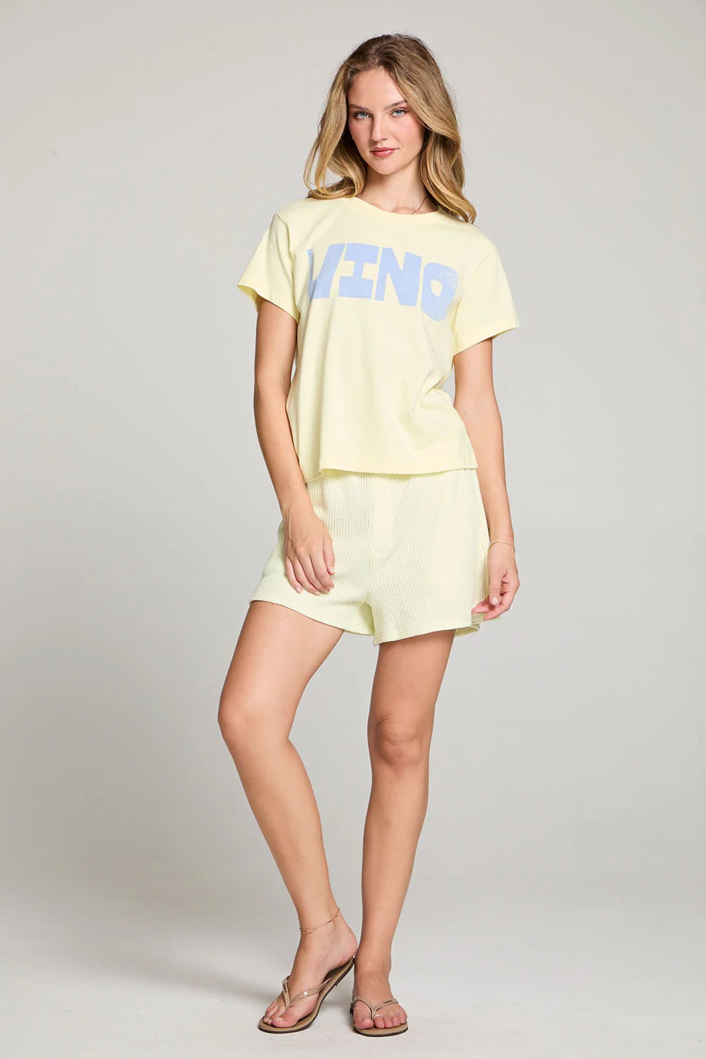 Vino Graphic Tee