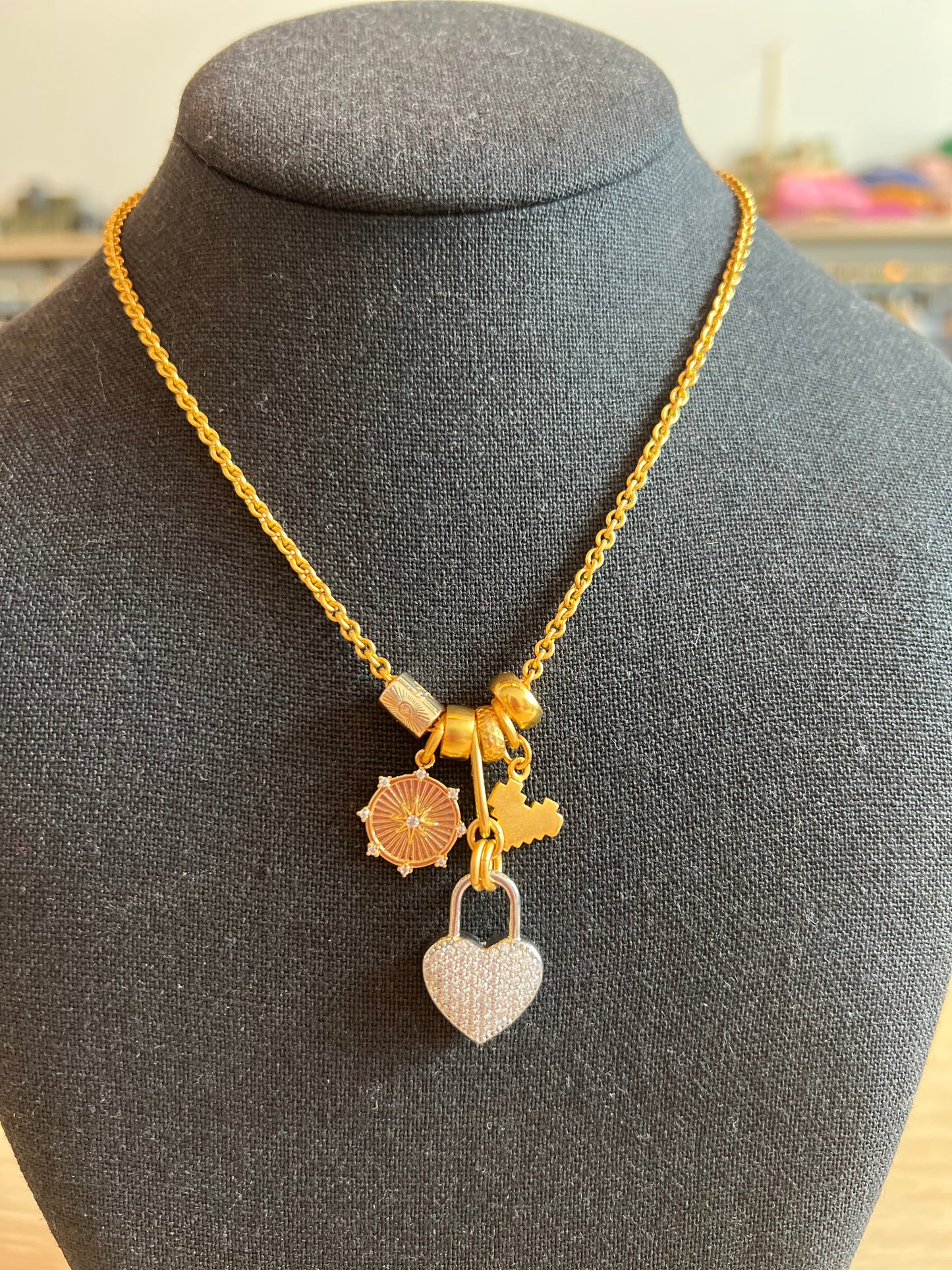 Eira Necklace