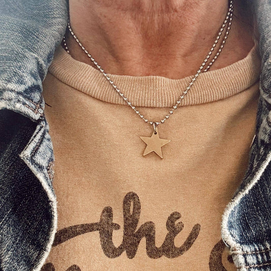 Brass Star Necklace : 16
